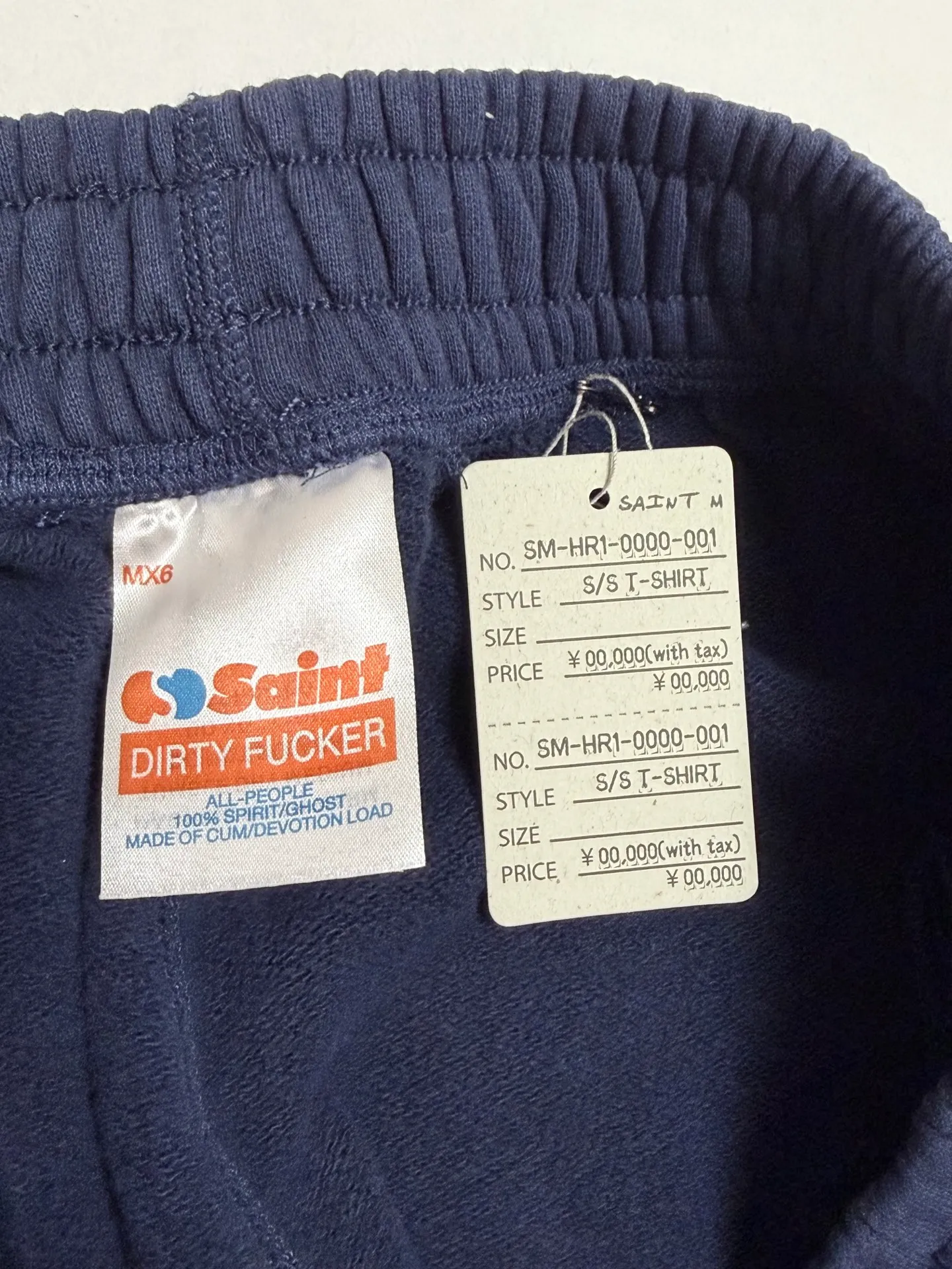 SAINT Mxxxxxx SWEAT PANTS/SAINT/NVY Reflective SAINT sweatpants Blue S-XL Original mold opening Loose tailoring Four needles and six lines boneless technology Top printing technology 3M reflective paste The best reflective effect in the industry Correct version Original consistent main mark/wash mark/cherub anti-counterfeiting